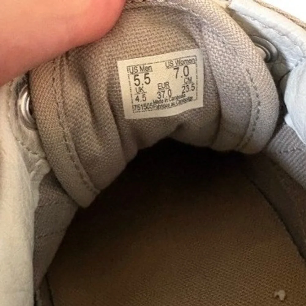 Vans Old‎ Skool Canvas Lace Up Low Top Sneakers Taupe Tan Skater Women's Size 7